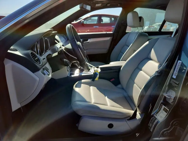 2012 MERCEDES-BENZ C 250  