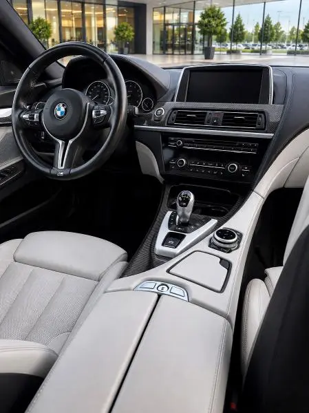 2013 BMW M6   