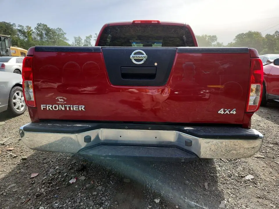 2011 NISSAN FRONTIER S  
