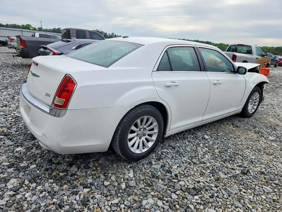 2013 CHRYSLER 300   