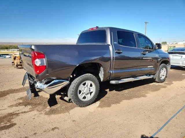 2020 TOYOTA TUNDRA CREWMAX SR5  