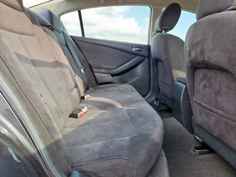 2010 NISSAN ALTIMA BASE  