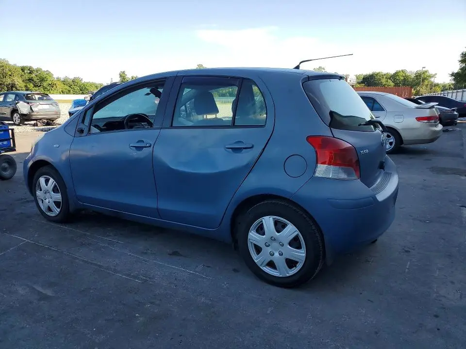 2011 TOYOTA YARIS BASE  