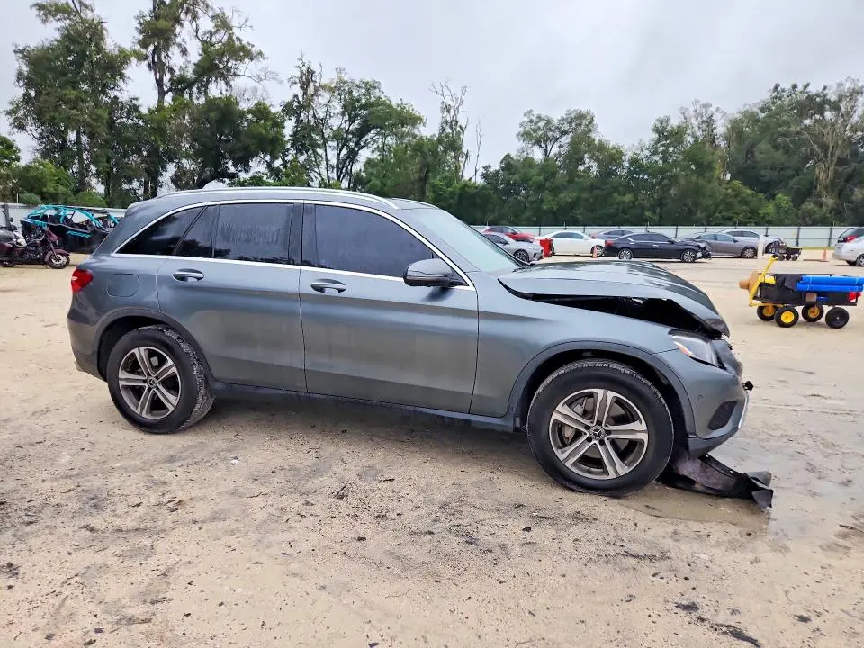 2018 MERCEDES-BENZ GLC 300  