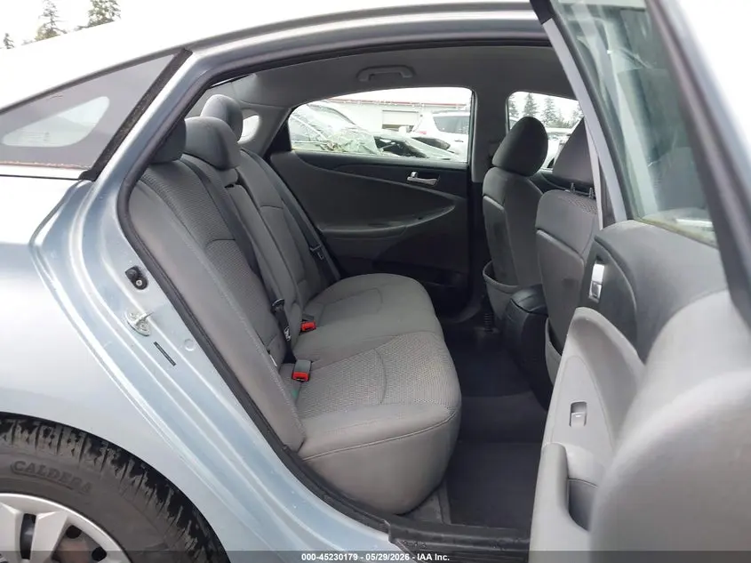 2011 HYUNDAI SONATA GLS