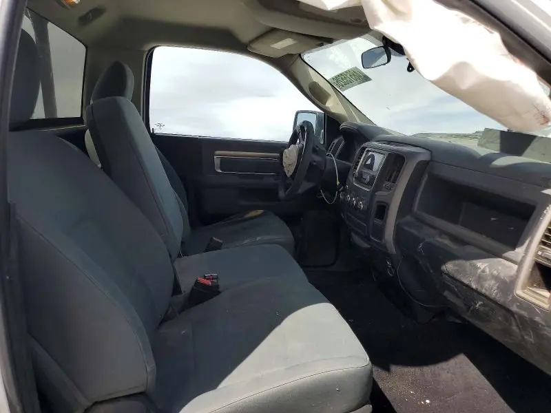 2016 RAM 1500 ST  