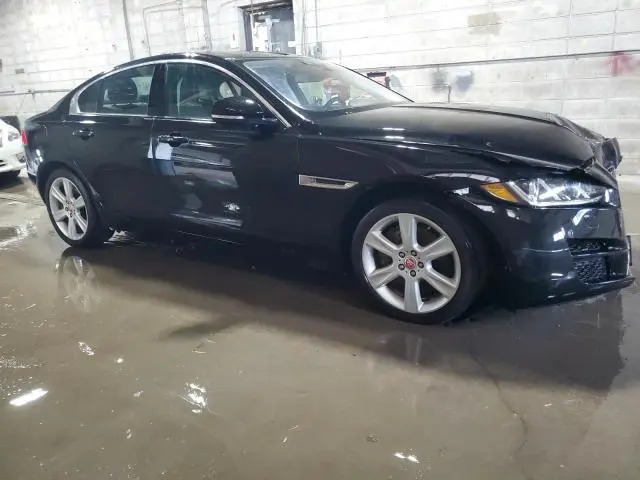 2018 JAGUAR XE PREMIUM  