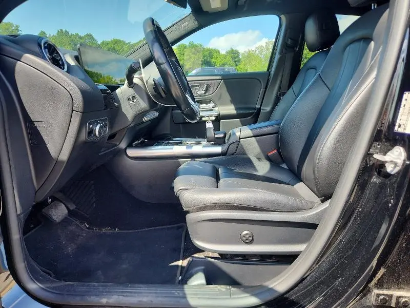 2021 MERCEDES-BENZ GLA 250 4MATIC  