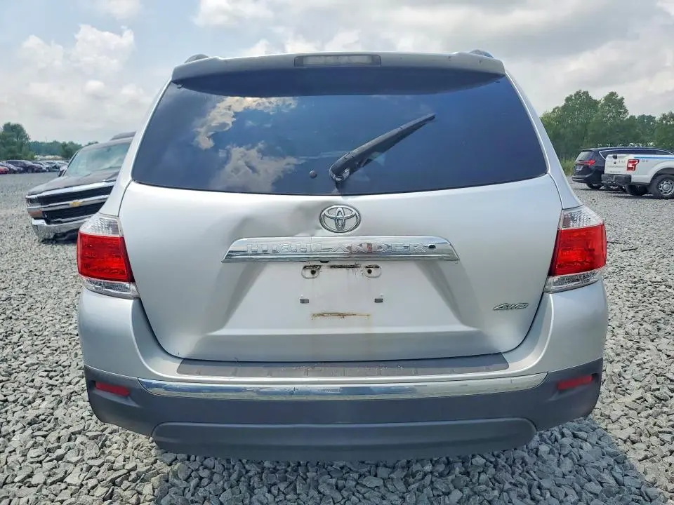 2012 TOYOTA HIGHLANDER LIMITED  