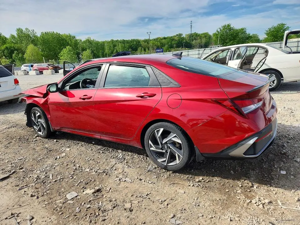 2025 HYUNDAI ELANTRA SEL SPORT  