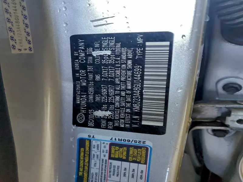 2016 HYUNDAI TUCSON SE  