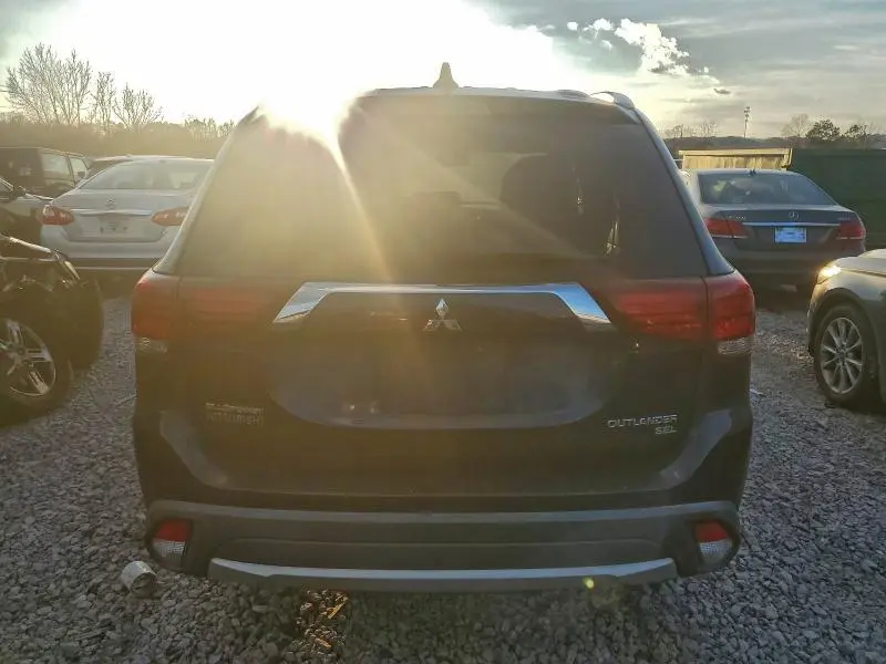 2017 MITSUBISHI OUTLANDER SE  
