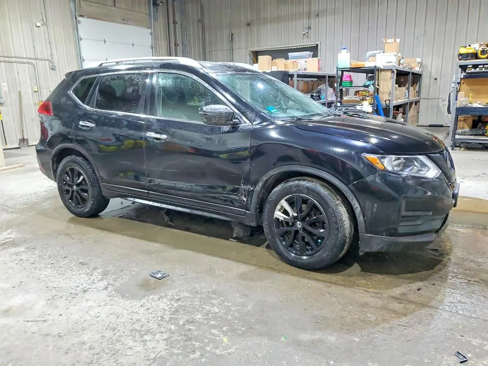 2018 NISSAN ROGUE SV  