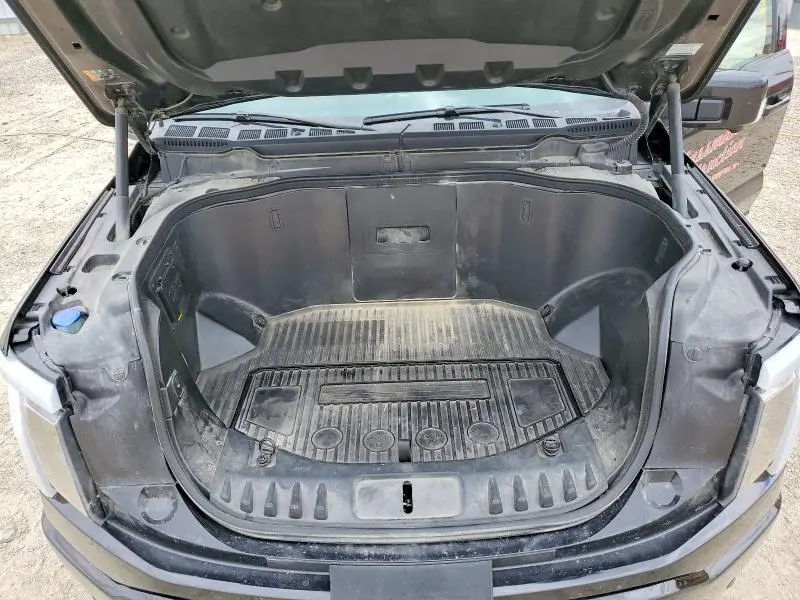 2022 FORD F150 LIGHTNING PRO  