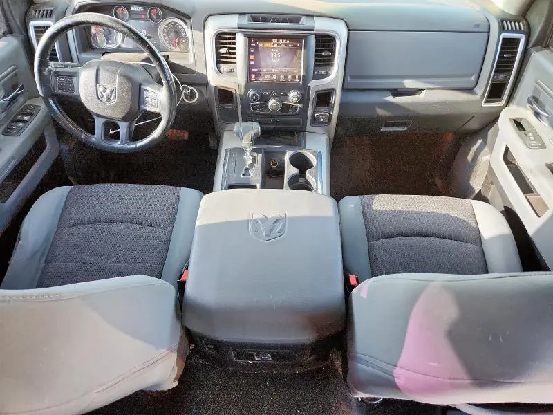 2013 RAM 1500 SLT  