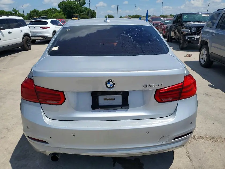 2017 BMW 320 I  