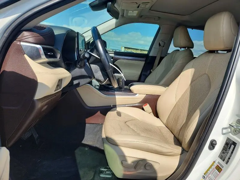 2020 TOYOTA HIGHLANDER LIMITED  
