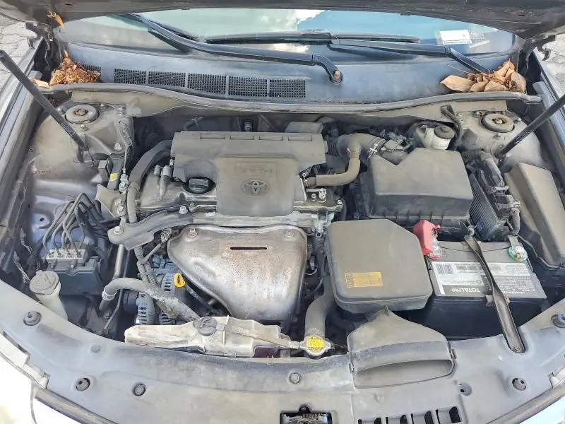 2012 TOYOTA CAMRY XLE  