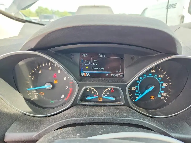 2016 FORD ESCAPE SE  