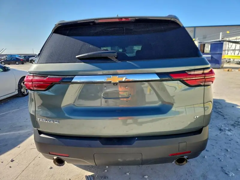 2023 CHEVROLET TRAVERSE LT  