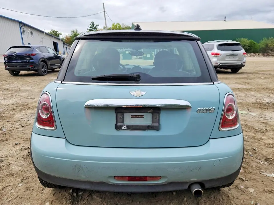 2013 MINI COOPER   
