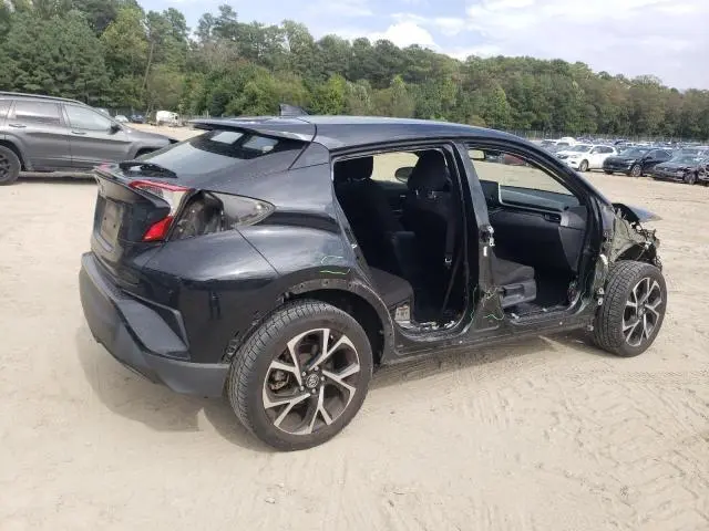 2019 TOYOTA C-HR XLE  