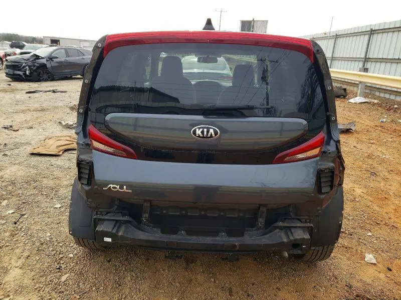 2021 KIA SOUL LX  