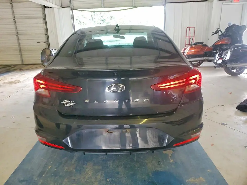 2019 HYUNDAI ELANTRA SEL  