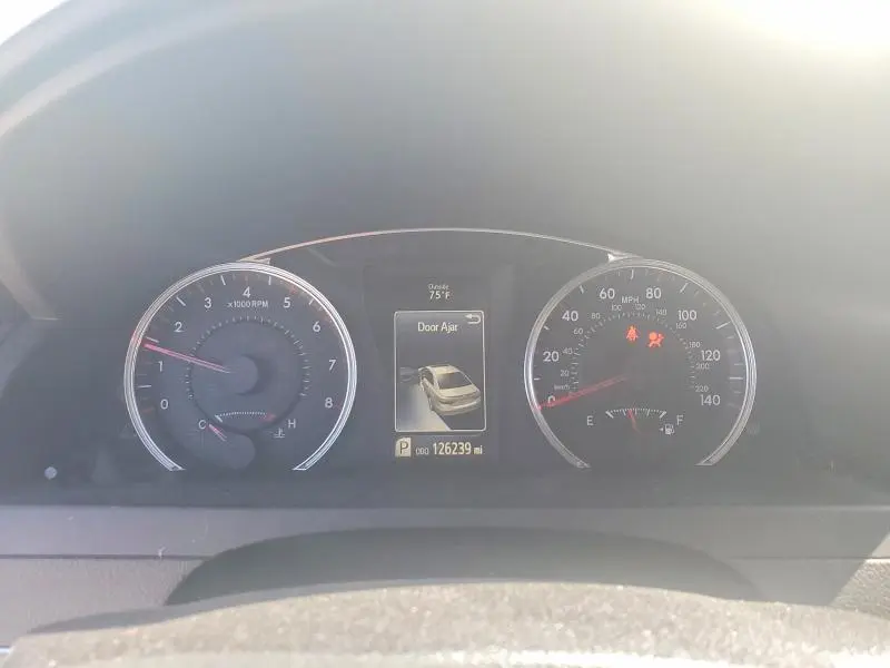 2015 TOYOTA CAMRY XSE V6  