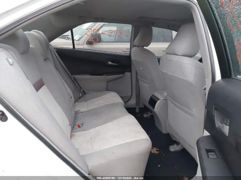 2013 TOYOTA CAMRY LE