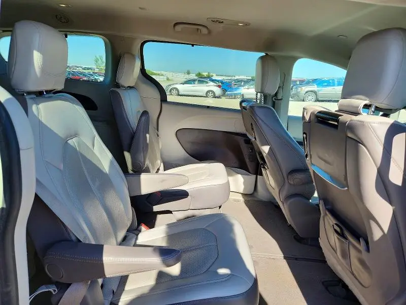 2017 CHRYSLER PACIFICA TOURING L PLUS  