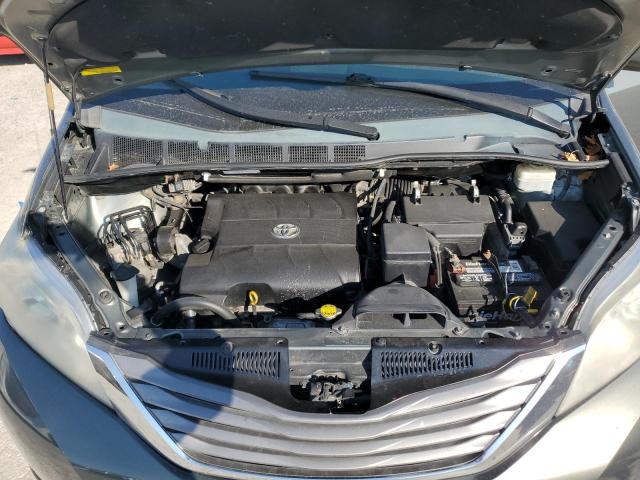 2011 TOYOTA SIENNA XLE