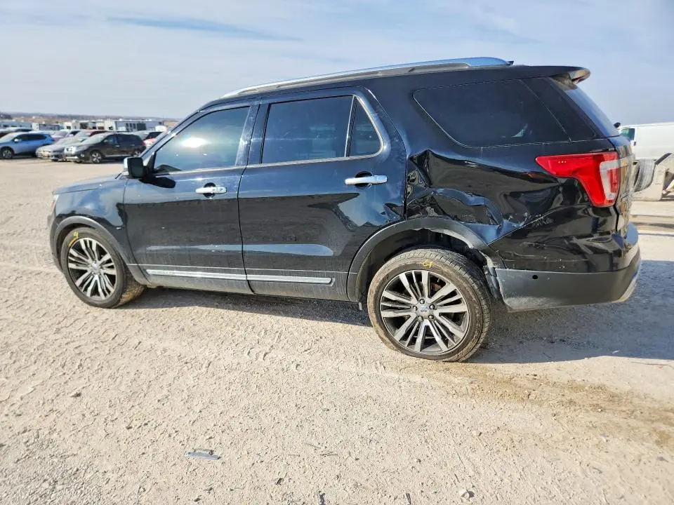 2017 FORD EXPLORER PLATINUM  