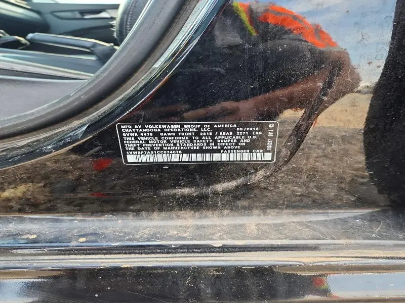 2012 VOLKSWAGEN PASSAT SE  