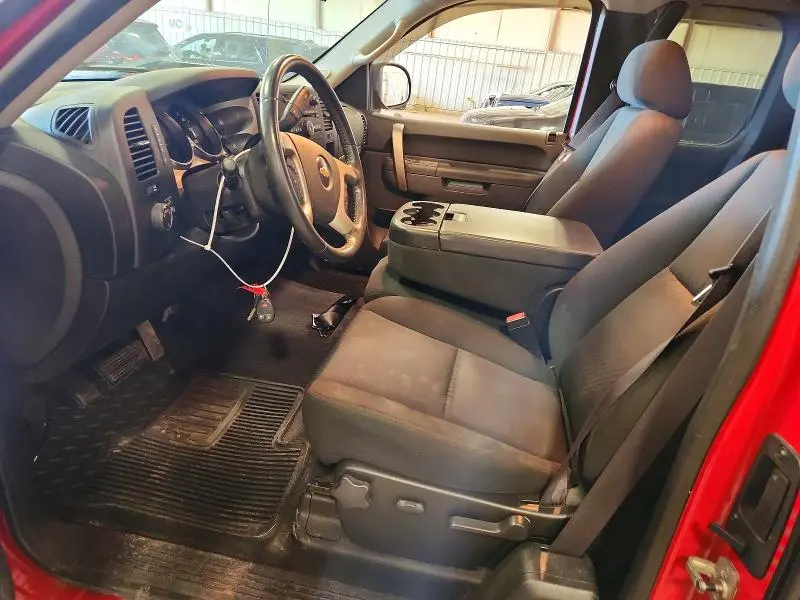2011 CHEVROLET SILVERADO K1500 LT  