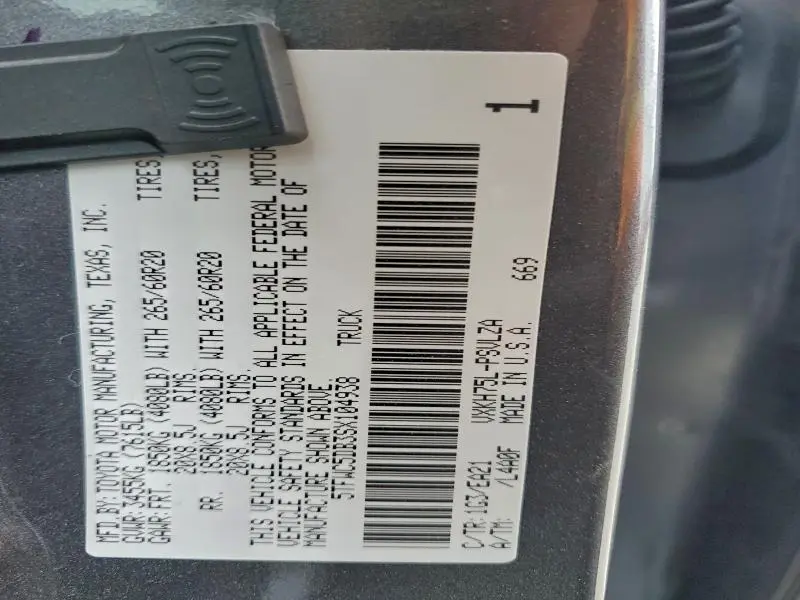 2025 TOYOTA TUNDRA CREWMAX LIMITED  