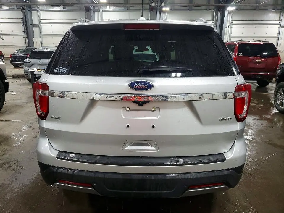 2019 FORD EXPLORER XLT  