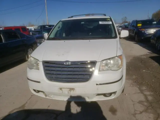 2010 CHRYSLER TOWN & COUNTRY TOURING  