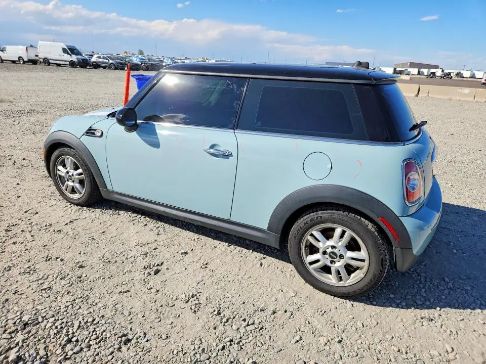 2013 MINI COOPER   