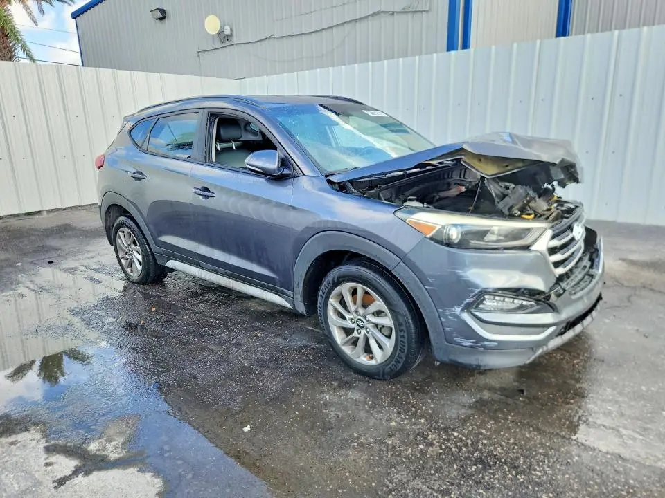 2018 HYUNDAI TUCSON SEL PLUS  