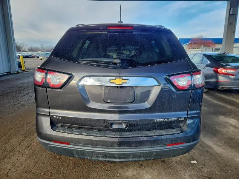 2016 CHEVROLET TRAVERSE LS  