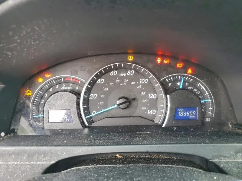 2012 TOYOTA CAMRY BASE  