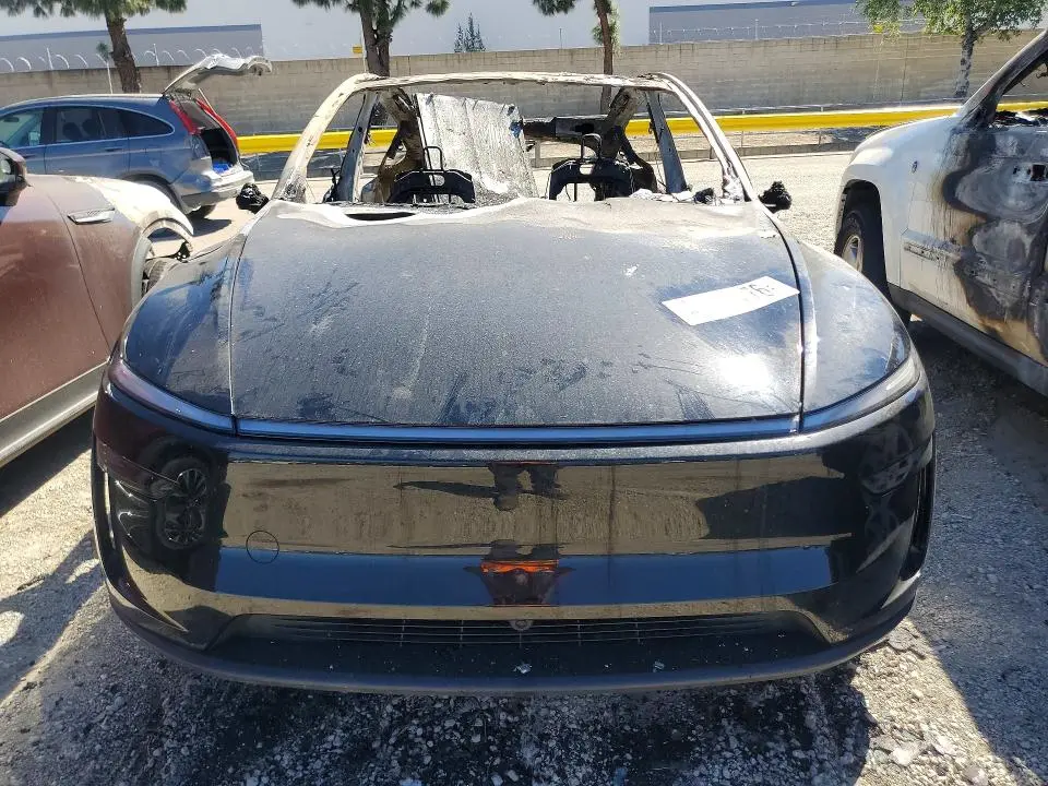 2026 TESLA MODEL Y   