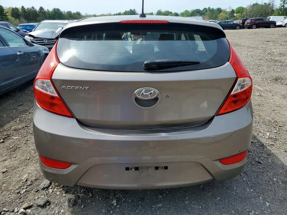 2013 HYUNDAI ACCENT SE  