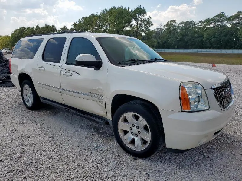 2013 GMC YUKON XL C1500 SLT  