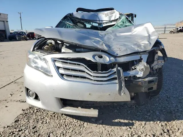 2010 TOYOTA CAMRY SE  