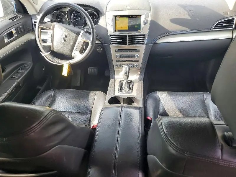 2010 LINCOLN MKT   