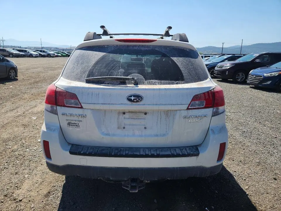 2010 SUBARU OUTBACK 2.5I PREMIUM  