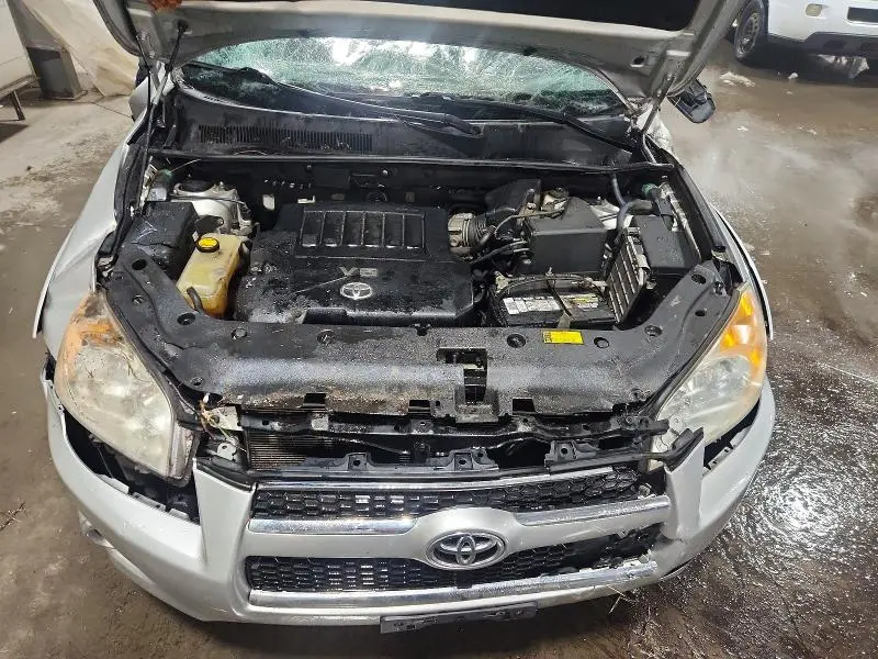 2012 TOYOTA RAV4 LIMITED  