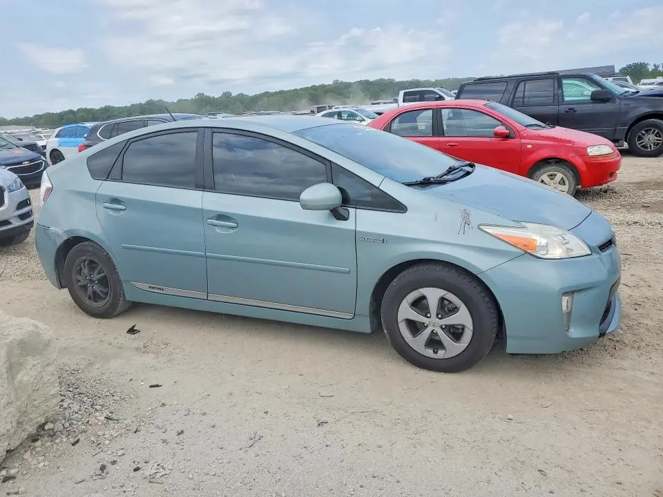 2015 TOYOTA PRIUS TWO  